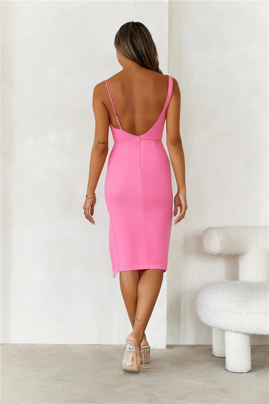 HELLO MOLLY Chic Celebrations Midi Dress Pink